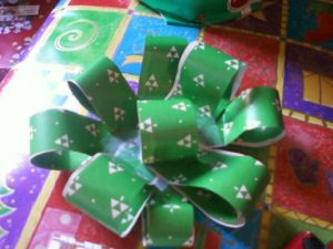 wrapping paper bow 1